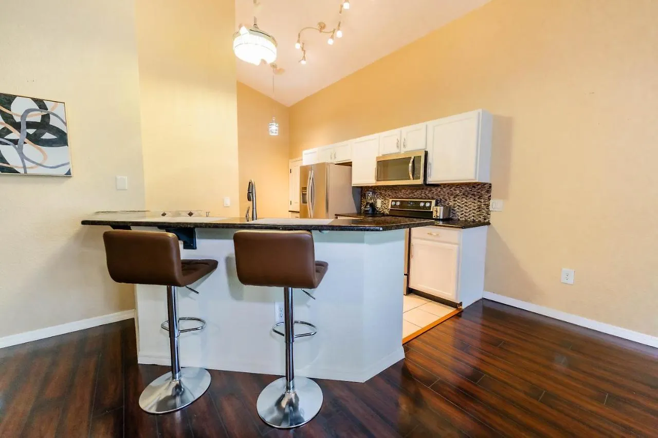 Home In Davenport Cheerful 4-Bedroom With Pool Apartment