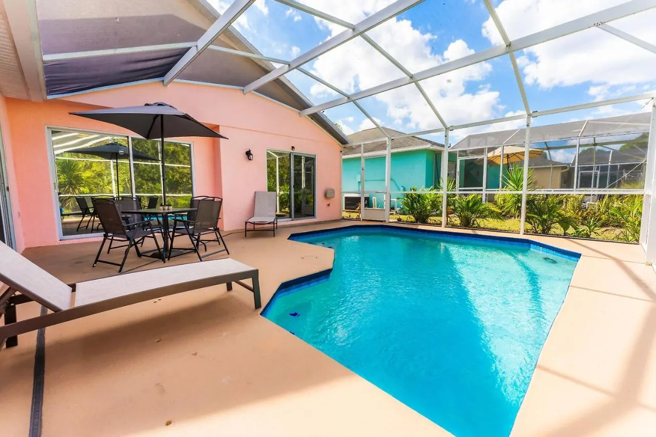 Home In Davenport Cheerful 4-Bedroom With Pool
