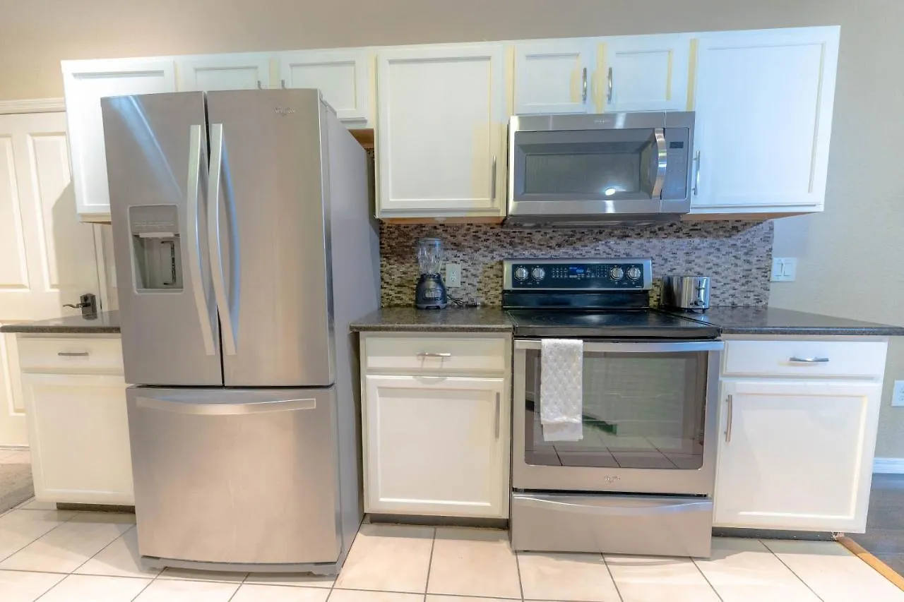 Apartment Home In Davenport Cheerful 4-Bedroom With Pool