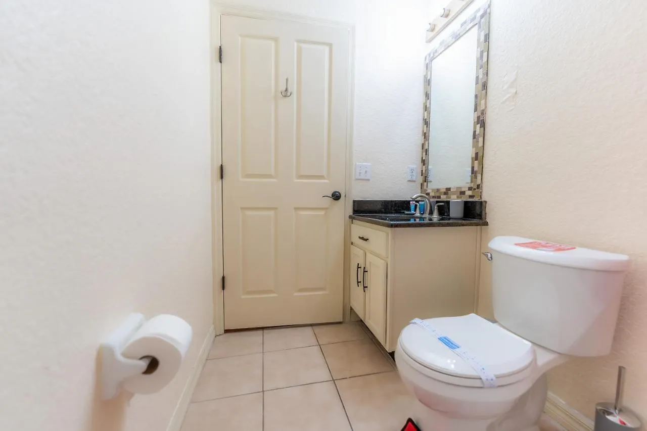 Home In Davenport Cheerful 4-Bedroom With Pool 0*,  United States